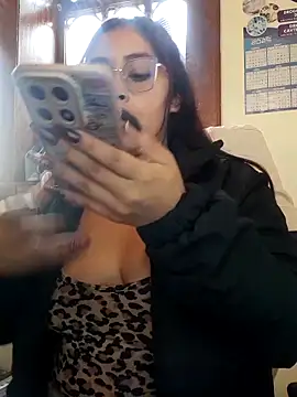 Snapshot of AnonymousGirl chatting on 4, 3, 2026 AnonymousGirl online show from 4, 3, 2026