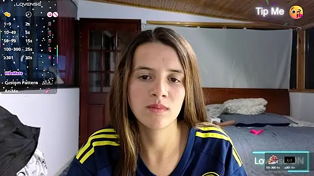 Snapshot of SexLaura_ chatting on 30, 1, 2025 SexLaura online show from 30, 1, 2025