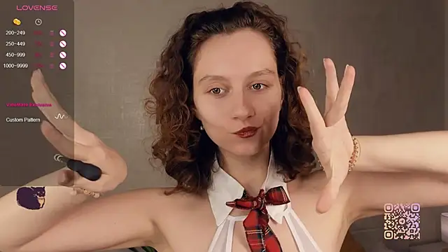 Leya Curly online show from 19, 9, 2025