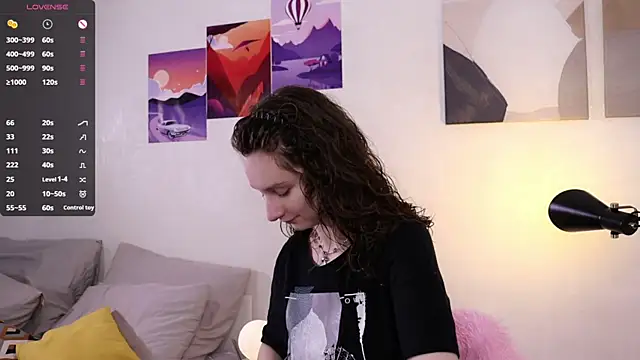 Leya Curly online show from 16, 3, 2026