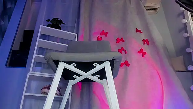 Sahara Shields online show from 3, 2, 2025