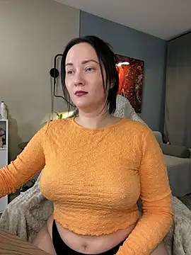 Kiss My Body online show from 21, 4, 2026