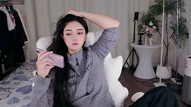 miaomiao-777 online show from 25, 9, 2025