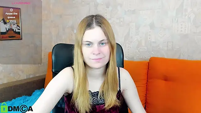 Snapshot of HillEva chatting on 3, 3, 2025 HillEva online show from 3, 3, 2025