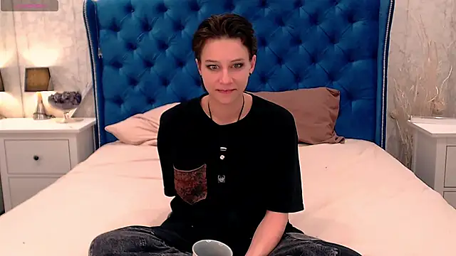 via mayer  online show from 18, 11, 2025