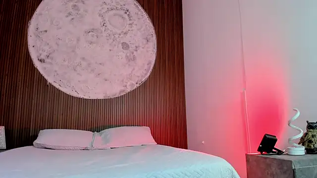 Snapshot of EthaanCox chatting on 18, 12, 2025 EthaanCox online show from 18, 12, 2025