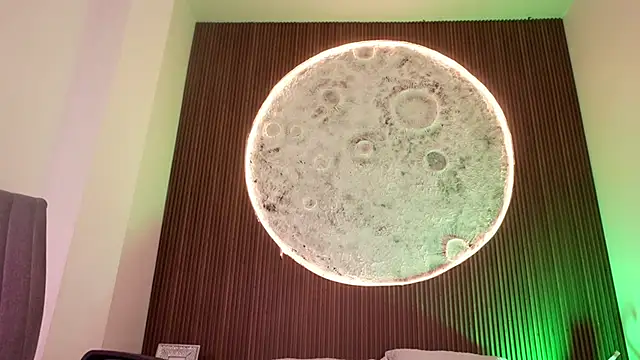 Snapshot of EthaanCox chatting on 23, 12, 2025 EthaanCox online show from 23, 12, 2025