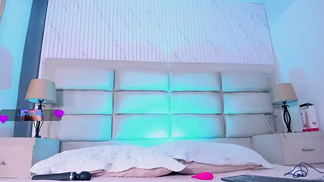 Snapshot of EthaanCox chatting on 4, 2, 2026 EthaanCox online show from 4, 2, 2026