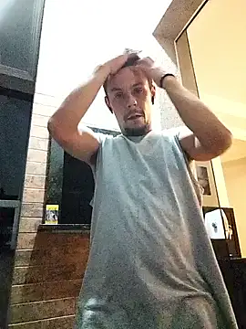 Snapshot of Santanacumxplod chatting on 4, 10, 2025 Santanacumxplod online show from 4, 10, 2025