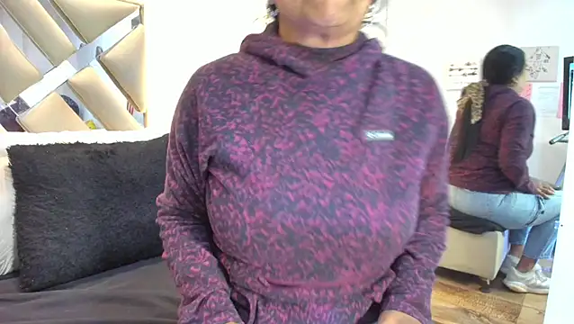 Snapshot of raquell_moore chatting on 3, 3, 2026 raquell moore online show from 3, 3, 2026