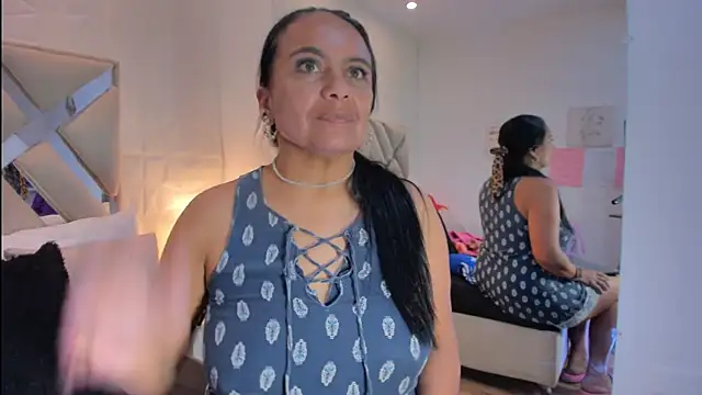 Snapshot of raquell_moore chatting on 19, 3, 2026 raquell moore online show from 19, 3, 2026