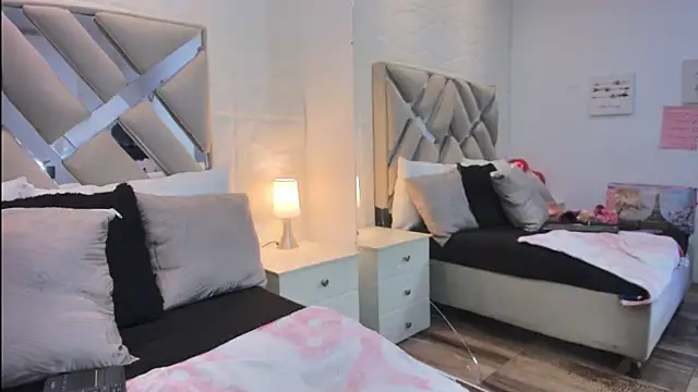 Snapshot of raquell_moore chatting on 22, 3, 2026 raquell moore online show from 22, 3, 2026