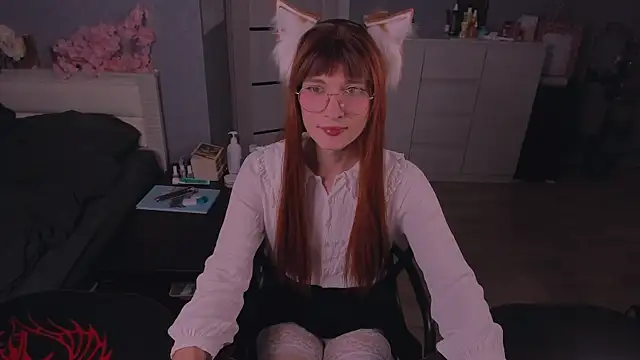 foxy jpg online show from 18, 7, 2026
