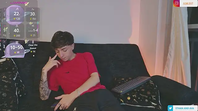 Snapshot of ethan_and_ava chatting on 18, 1, 2026 ethan and ava online show from 18, 1, 2026