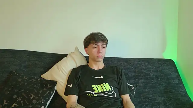 Snapshot of ethan_and_ava chatting on 20, 2, 2026 ethan and ava online show from 20, 2, 2026