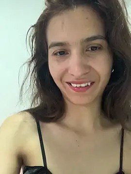 Bella still online show from 20, 12, 2025