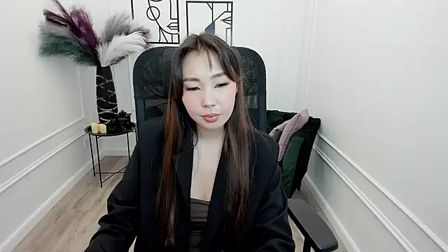 AnnaReyla online show from 24, 11, 2025