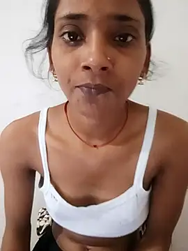 Snapshot of Divya-2007 chatting on 20, 9, 2025 Divya-2007 online show from 20, 9, 2025