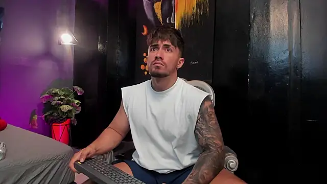 Snapshot of Brad_Summer chatting on 16, 3, 2026 Brad Summer online show from 16, 3, 2026