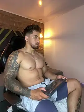 Snapshot of Brad_Summer chatting on 5, 4, 2026 Brad Summer online show from 5, 4, 2026