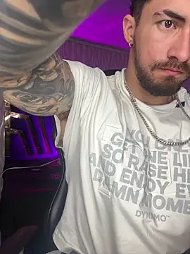 Snapshot of Brad_Summer chatting on 11, 4, 2026 Brad Summer online show from 11, 4, 2026