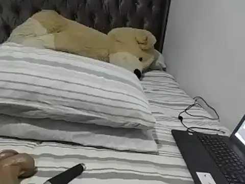 Snapshot of Chandy012 chatting on 2, 10, 2025 Chandy012 online show from 2, 10, 2025