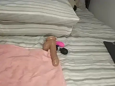 Snapshot of Chandy012 chatting on 17, 10, 2025 Chandy012 online show from 17, 10, 2025