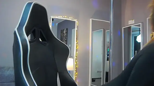 Snapshot of Eva_Lovvia_ chatting on 23, 1, 2025 Eva Lovvia  online show from 23, 1, 2025