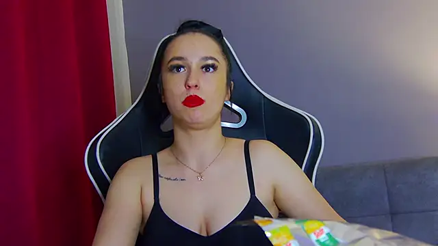 Snapshot of Eva_Lovvia_ chatting on 15, 2, 2025 Eva Lovvia  online show from 15, 2, 2025