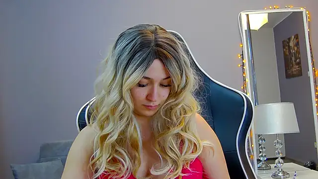 Snapshot of Eva_Lovvia_ chatting on 3, 3, 2025 Eva Lovvia  online show from 3, 3, 2025