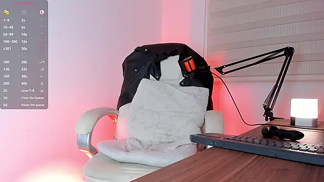 Fraannco online show from 27, 2, 2025