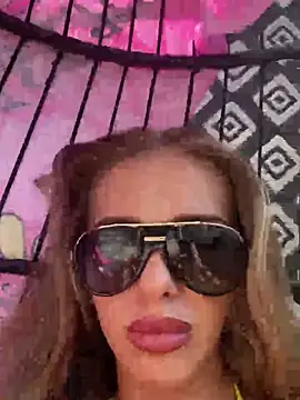 Snapshot of SexySofia_69 chatting on 25, 5, 2026 SexySofia 69 online show from 25, 5, 2026