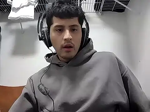 Snapshot of PerroDemonioHot chatting on 19, 1, 2026 PerroDemonioHot online show from 19, 1, 2026