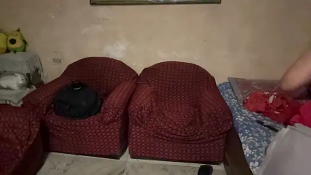 hot hunk boy online show from 5, 3, 2026