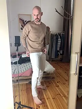 AssHunter4k online show from 21, 2, 2025