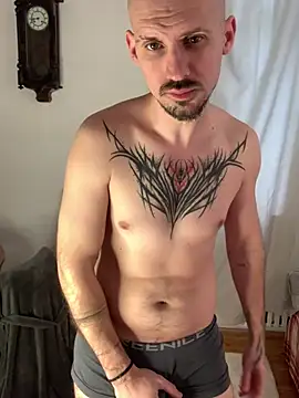 AssHunter4k online show from 16, 3, 2025