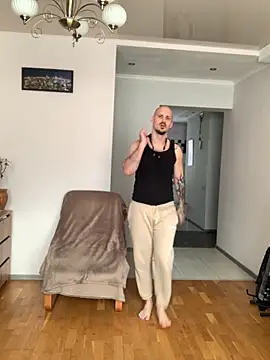 AssHunter4k online show from 28, 10, 2025