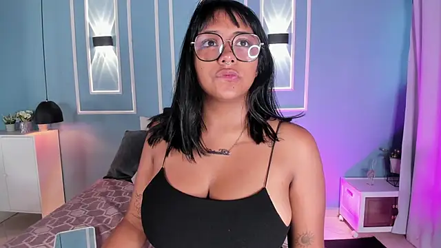 Snapshot of isabella_zc chatting on 5, 8, 2026 isabella zc online show from 5, 8, 2026