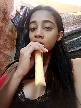 Zoe Sweett18 online show from 24, 2, 2025