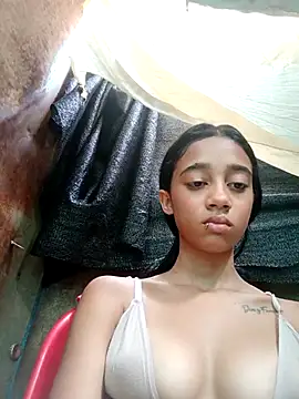 Zoe Sweett18 online show from 20, 3, 2025