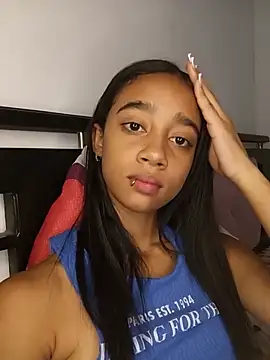 Zoe Sweett18 online show from 20, 5, 2026