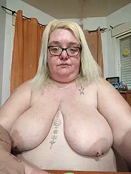 diosacurvy1984 online show from 10, 4, 2026