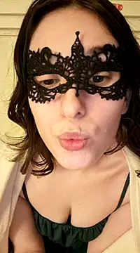 fleur pourpe2 online show from 8, 2, 2025