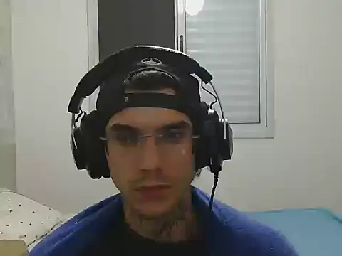 Snapshot of smokingink chatting on 24, 4, 2026 smokingink online show from 24, 4, 2026