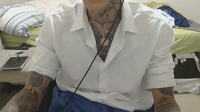 Snapshot of smokingink chatting on 6, 6, 2026 smokingink online show from 6, 6, 2026