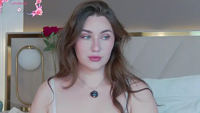 KiraBarlows online show from 23, 7, 2026