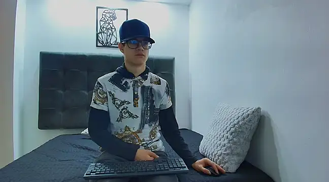 wolfandsky online show from 8, 2, 2025