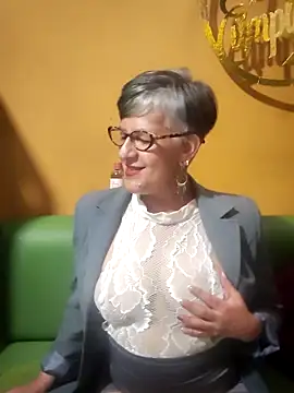 ilonna2025 online show from 19, 3, 2026