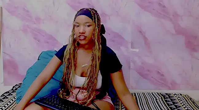 Snapshot of EroticSexyPrada chatting on 22, 2, 2025 EroticSexyPrada online show from 22, 2, 2025