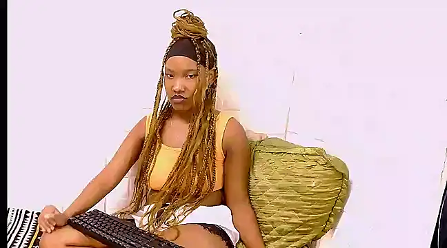 Snapshot of EroticSexyPrada chatting on 5, 3, 2025 EroticSexyPrada online show from 5, 3, 2025